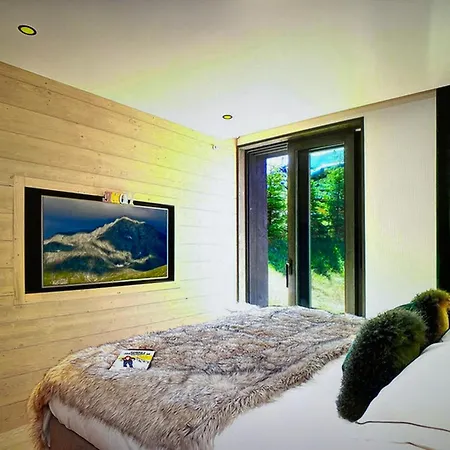Apartment Appt De Luxe Skis Aux Pieds Avec Spa -
